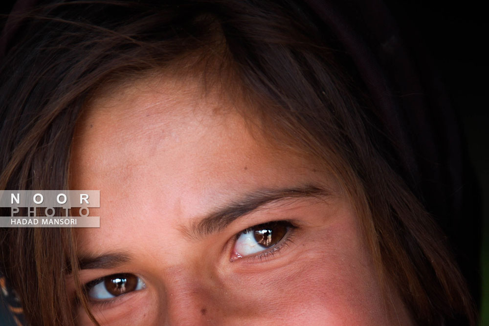 چهره یکی از دختران نوجوان از اهالی ذلقی غربی الیگودرز لرستان