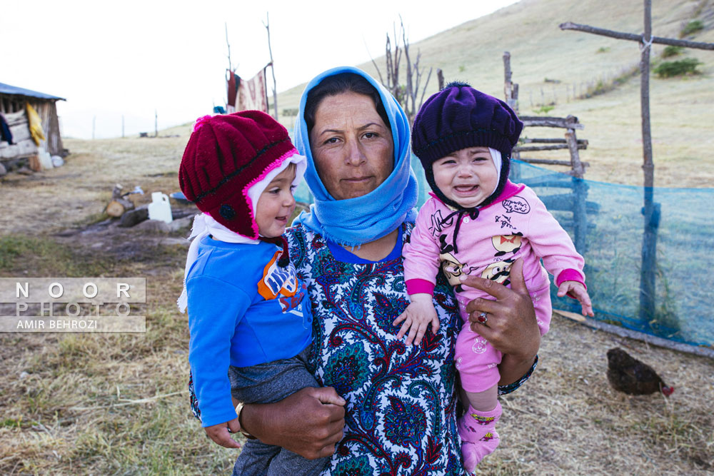 مادر و نوزاد عشایری در مناطق ییلاقی تالش  استان گیلان