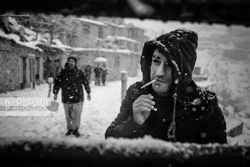 بارش برف و زندگی با برف در شهر مریوان