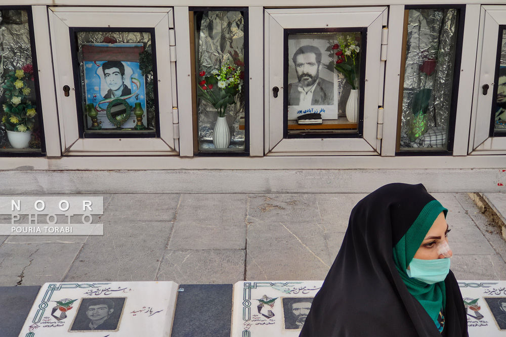 پنج شنبه آخر سال در گلزار شهدای شهر قزوین