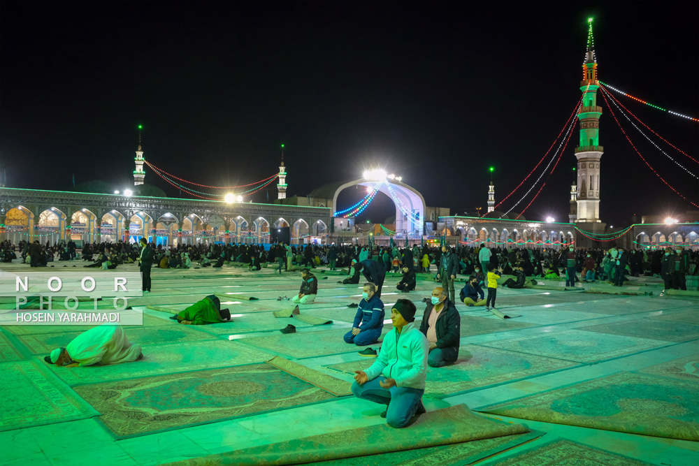 جشن میلاد حضرت مهدی (عج) در مسجد جمکران