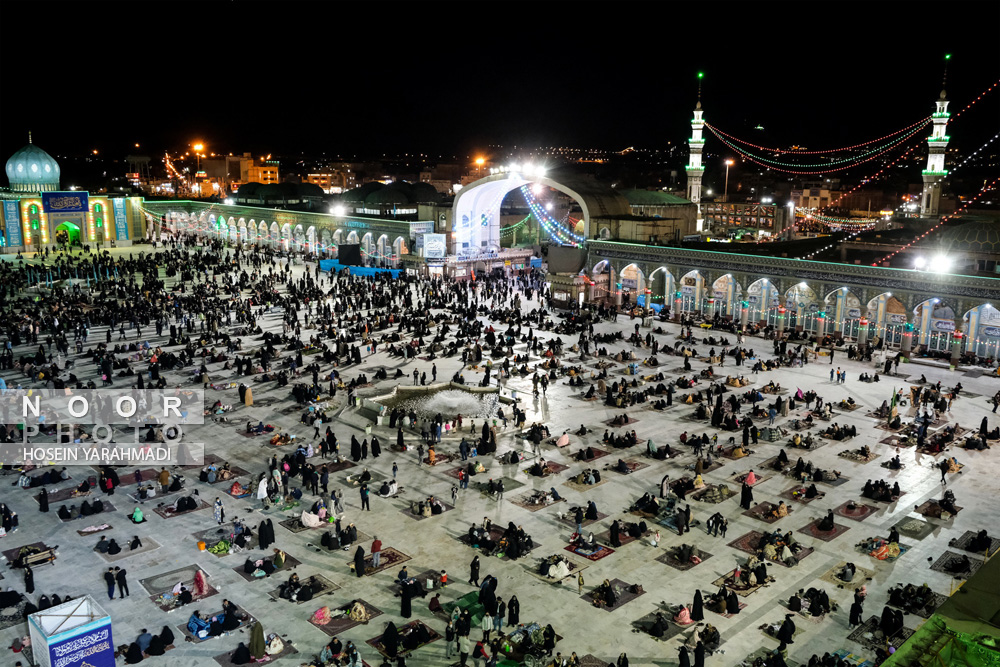 جشن میلاد حضرت مهدی (عج) در مسجد جمکران