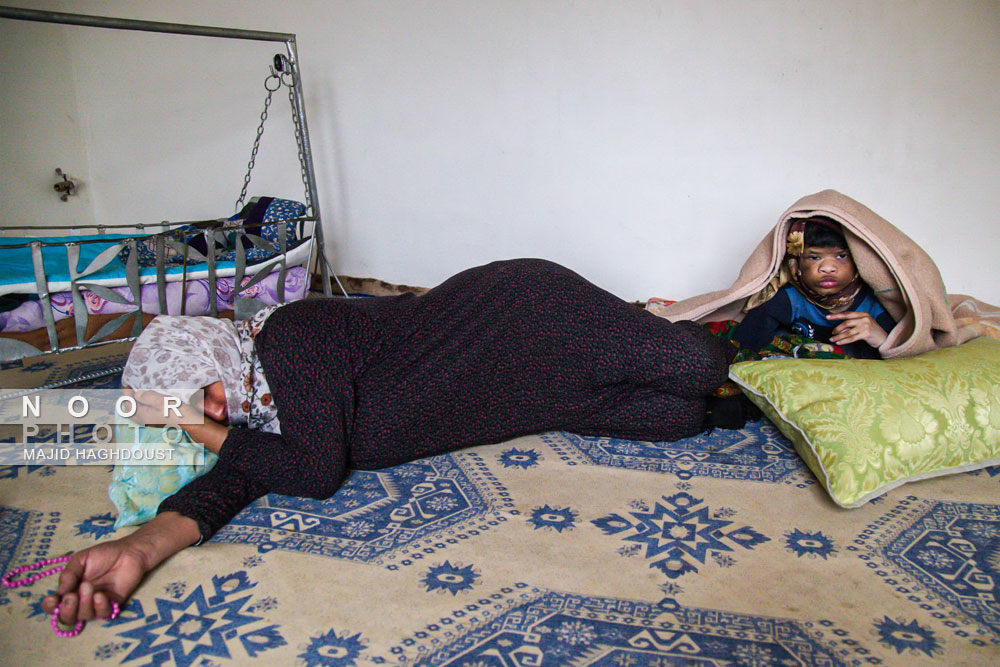 معلول جسمی و ذهنی حاصل ازدواج فامیلی در شهر محروم و مرزی مراوه تپه استان گلستان 