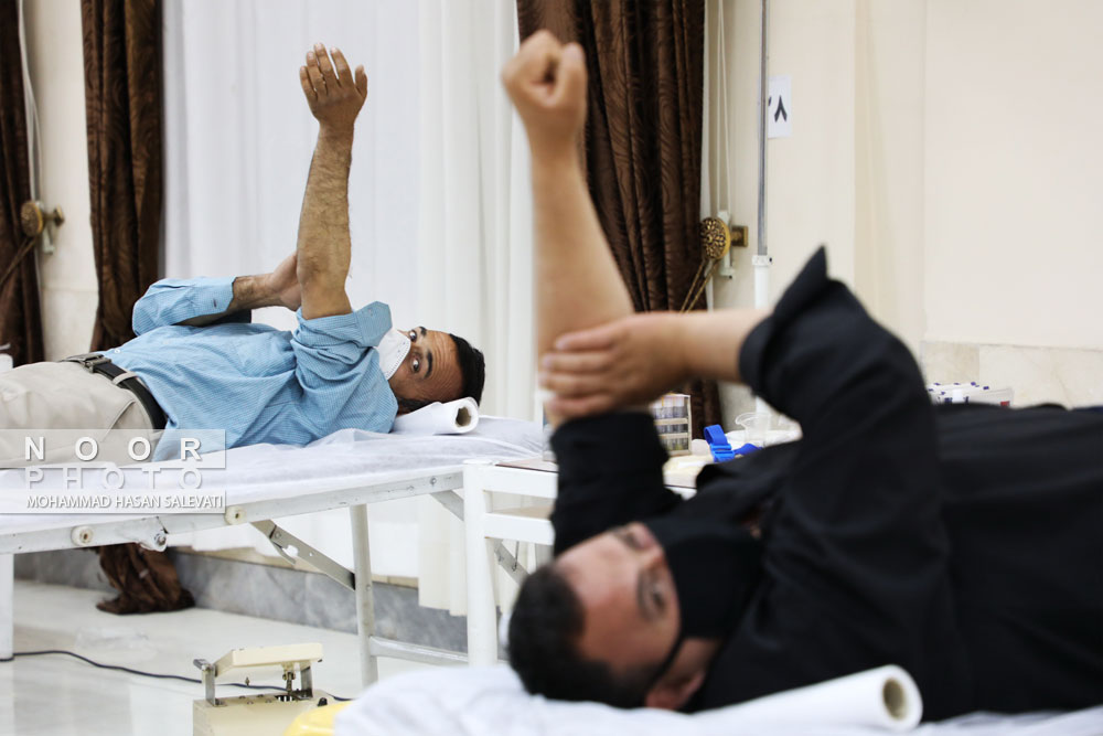 اهدای خون در دومین شب قدر در مشهد‎