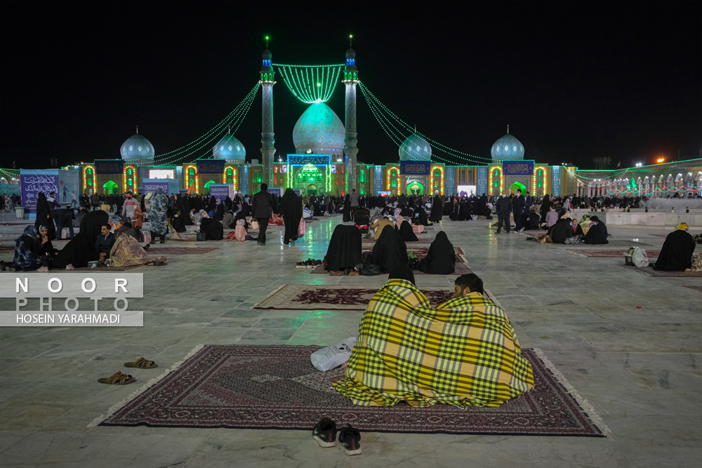 جشن میلاد حضرت مهدی (عج) در مسجد جمکران